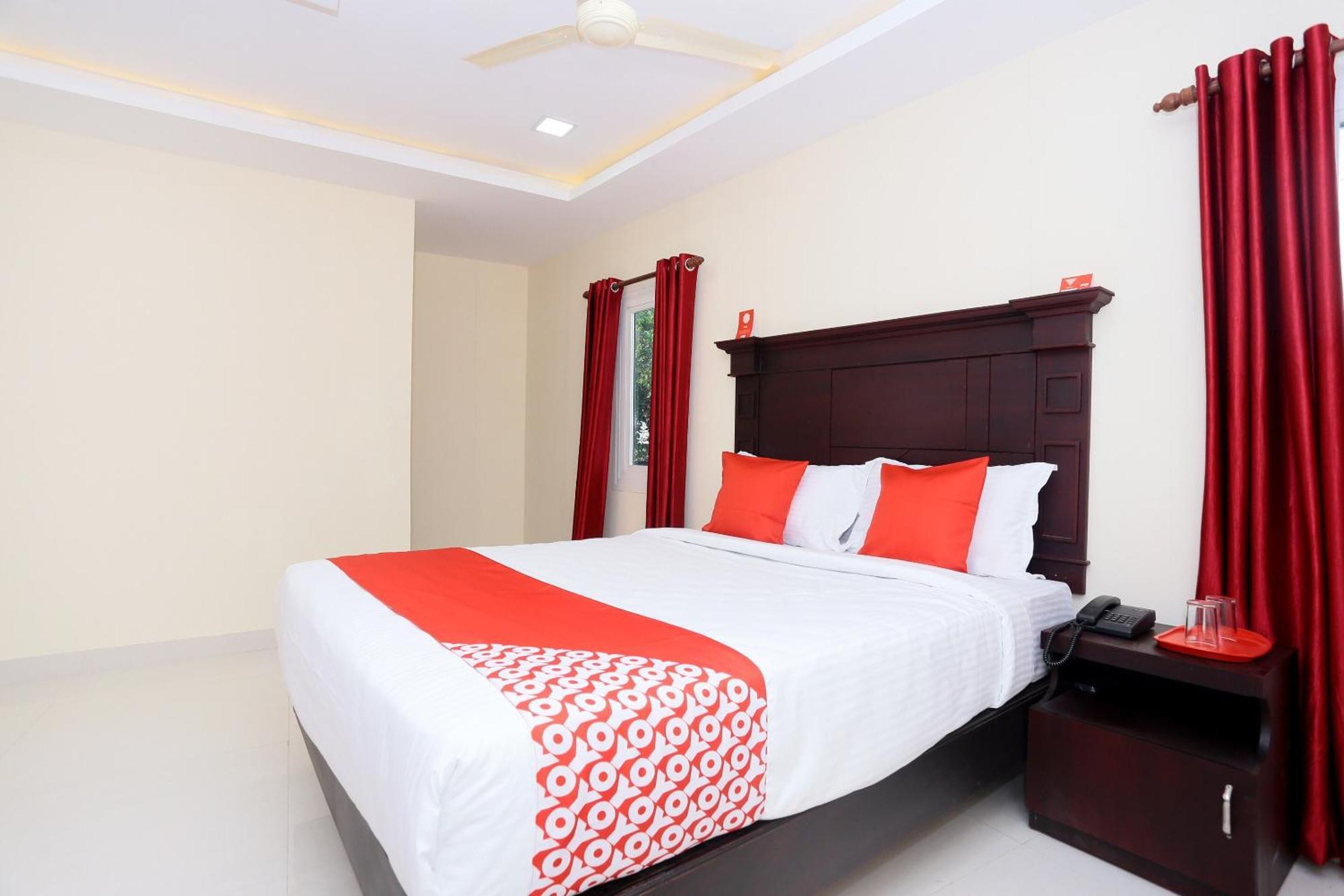 Hotel O Malabar Plaza Kochi Exteriör bild