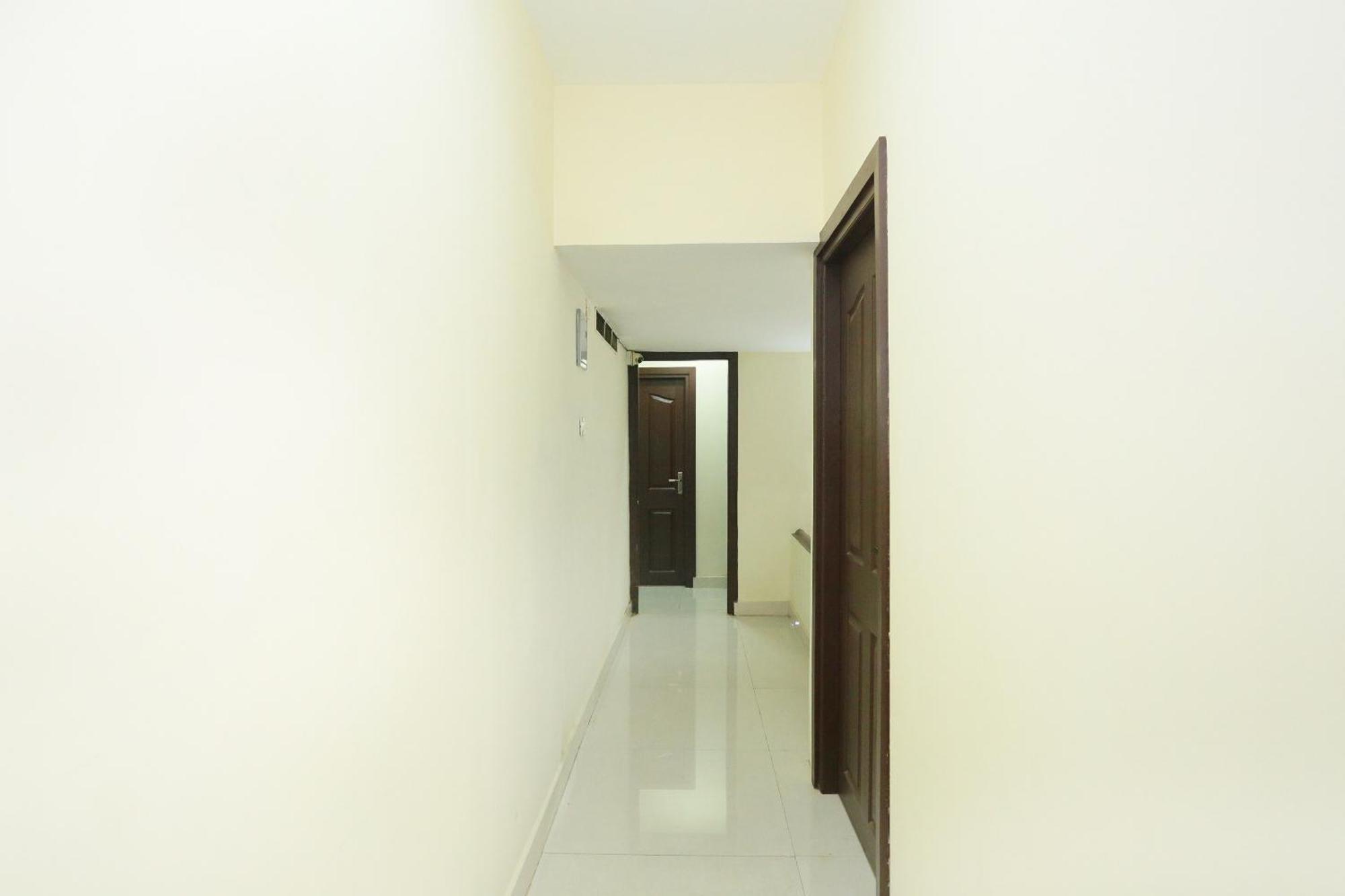 Hotel O Malabar Plaza Kochi Exteriör bild