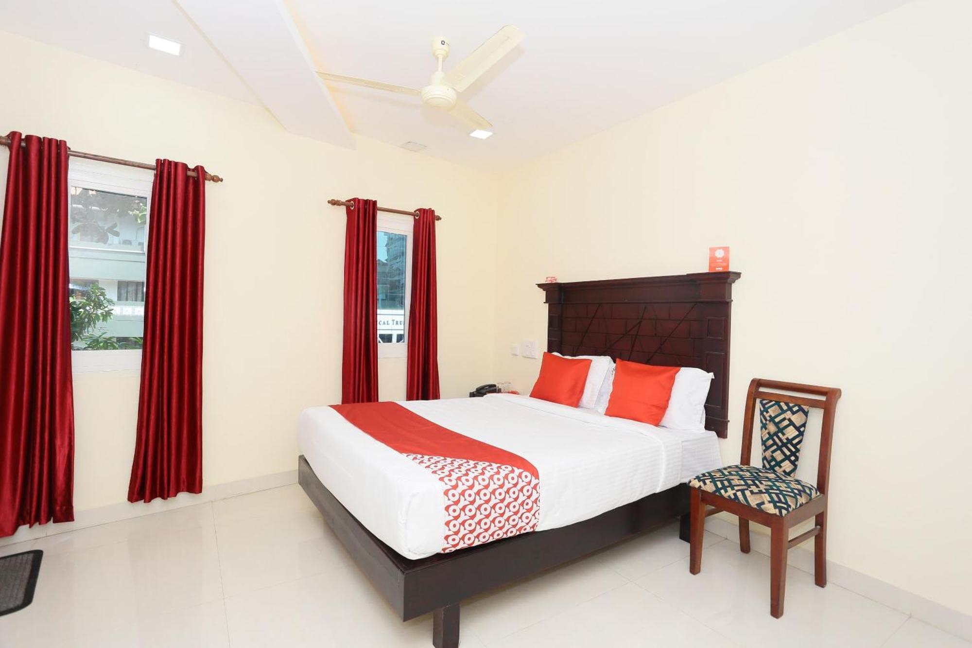 Hotel O Malabar Plaza Kochi Exteriör bild